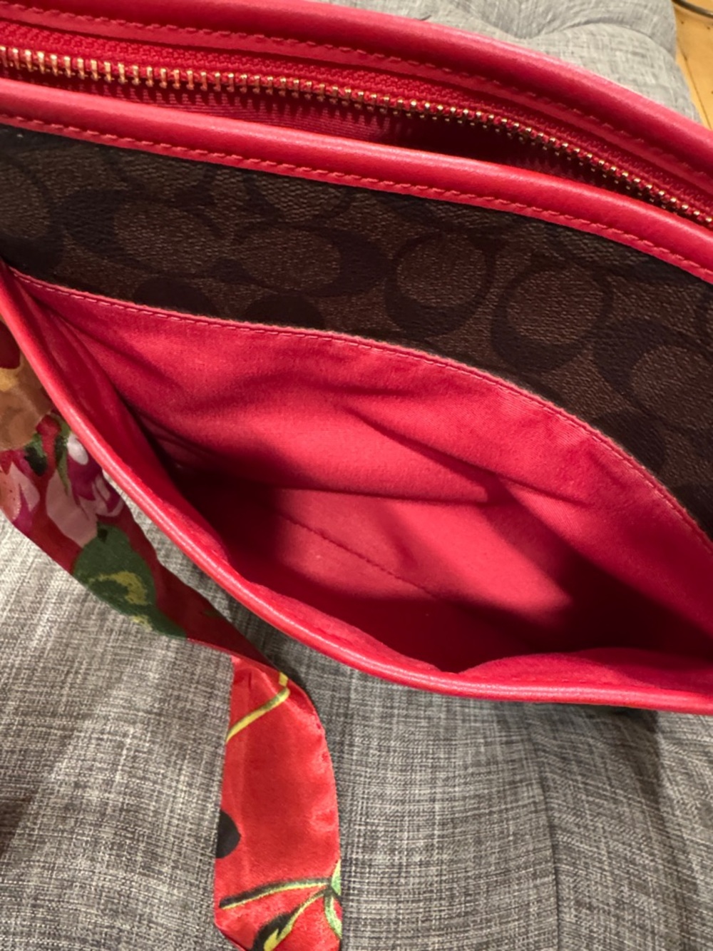 Coach File Messenger Brown Red Signature Crossbody - Picture 14 of 17
